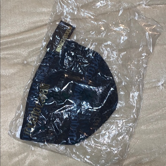 Roberto Cavalli Logo Beanie Hat - Picture 2 of 7